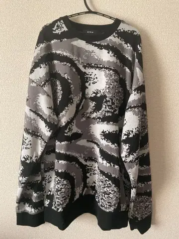 새상품급 AZUL by MOUSSY 추상 무늬 스웨터 F 사이즈