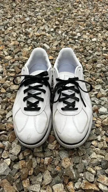 오니츠카타이거 DELECITY