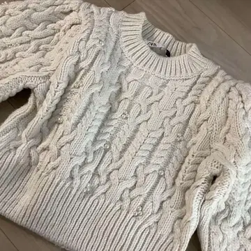 ZARA 펄 니트 새상품급! 화이트 작음 L