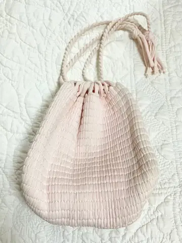 빈티지 파스텔 핑크 니트 플리츠 디자인 핸드백