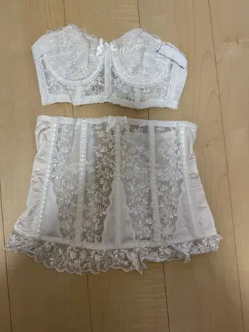 화이트 브라 코르셋 세트