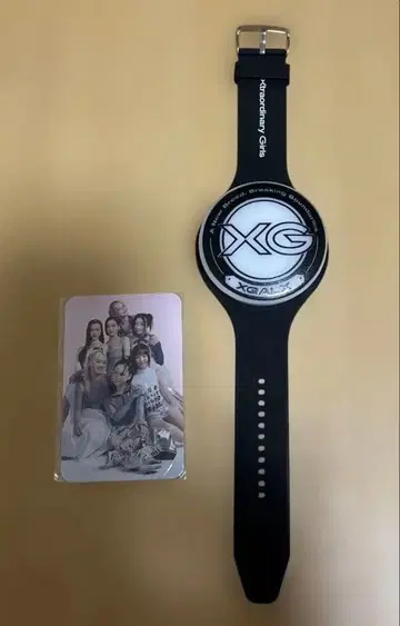 XG 리스트 밴드 라이트 트레이딩 카드 포함