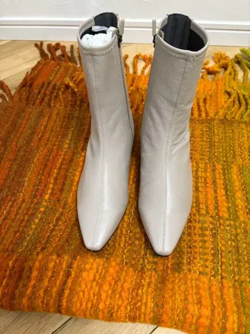 토끼네 부츠 그레이지