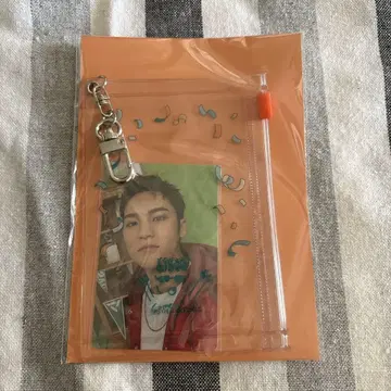 민규 pvc 파우치 사진 키링 carat land 2025