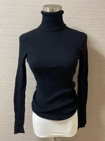 BALLSEY 블랙 터틀넥 스웨터 사이즈 38