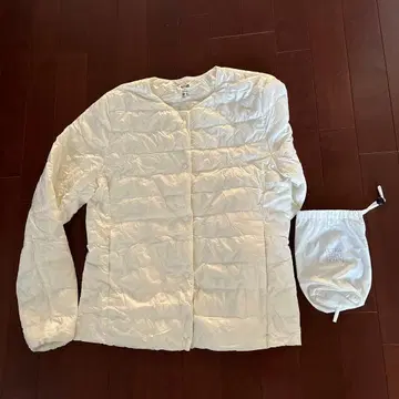 UNIQLO 울트라 라이트 다운 M 화이트