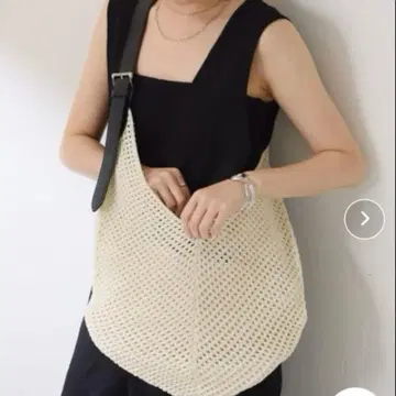 [미사용 새상품] 파피요네 PAPILLONNER 메쉬 라운드 백