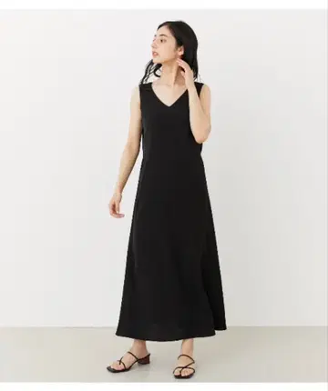 rienda 백 오픈 이지 원피스 블랙