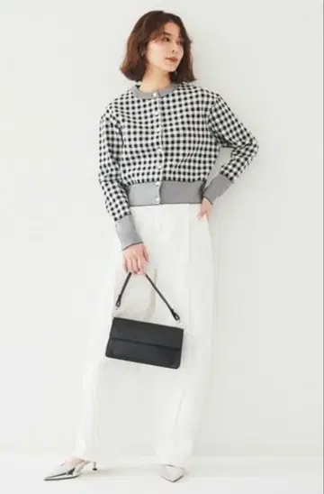 언타이틀 커브 실루엣 와이드 데님