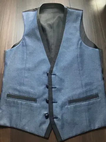 파랑과 블랙의 수트 베스트 리버서블