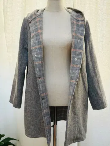 [미사용 택 포함] SWITCH MOTION 그레이 후드 부착 롱 코트