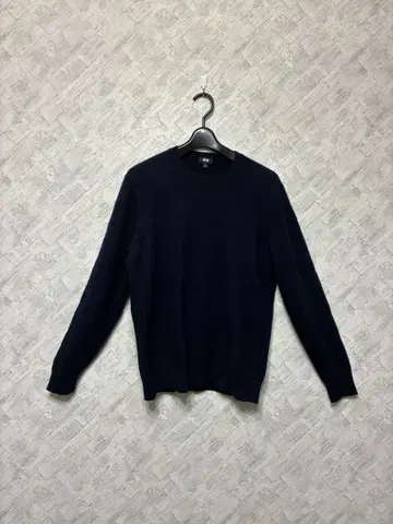 UNIQLO 네이비 캐시미어 100% 크루넥 스웨터