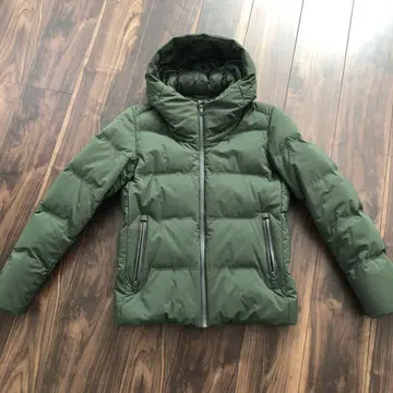 유니클로 심리스 다운 자켓 사이즈 XS