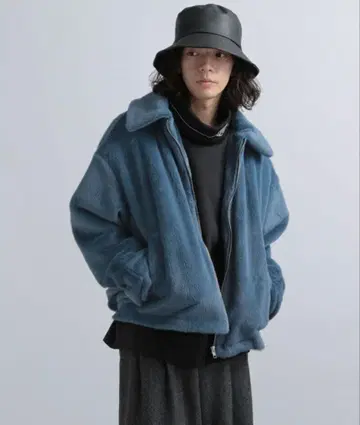 HARE 인조 모피 ZIP 블루종