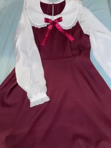 Amavel 긴팔 원피스 M 사이즈