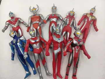 울트라맨 소프트 비닐 피규어 9체 세트