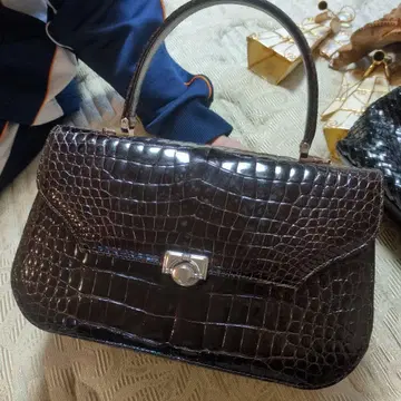 다크 브라운 악어 핸드백