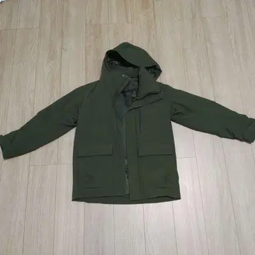 UNIQLO 다운 자켓 S 사이즈