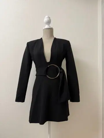 ZARA 블랙 V넥 미니 드레스