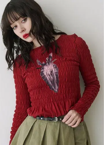 jouetie 스트로베리 개더 핏 T셔츠 빨간색 상의 쥬에티