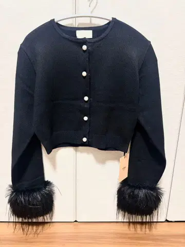 [ 미사용 새상품 ] eimy istoire 페이크 페더 커프스 가디건