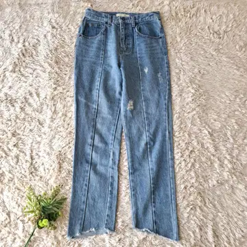 카프리슈 레마쥬 센터 심 데님 팬츠 컷오프 데미지 가공