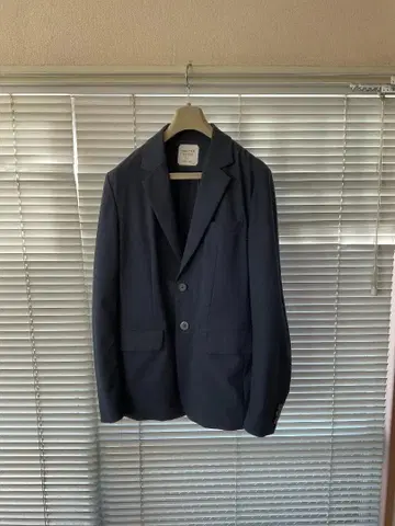 UNITED TOKYO 네이비 테일러드 자켓