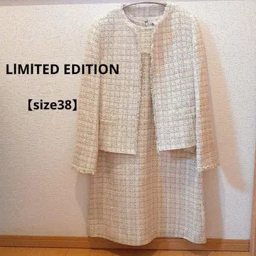 LlMlTED EDITION 화이트 계열 트위드풍 자켓과 원피스 세트