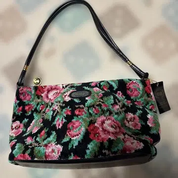 택 포함 새상품! 페이저 리아 애로우즈 핸드 백