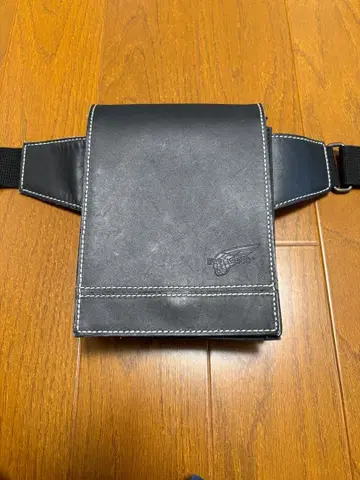 레드윙 블랙 가죽 웨스트 파우치 블랙