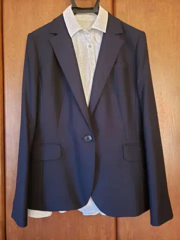 바지 수트 세트 셔츠 1장과 신발 2켤레 포함