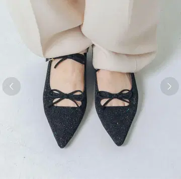 더블 리본 포인티드 펌프스