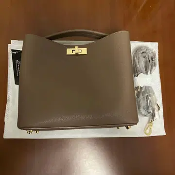 Rename 리네임 백 숄더백 토프 새상품 미사용