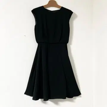 컴시즘 블랙 프렌치 슬리브 원피스 포멀