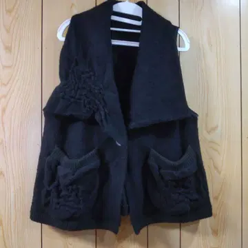 센소유니코 니트 블랙 베스트