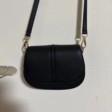 H&M 블랙 합성 피혁 숄더백