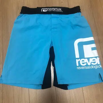 리버설 스카이블루 숏팬츠