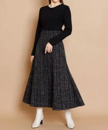 Swingle 라메 트위드 플레어 스커트 블랙 스윙글