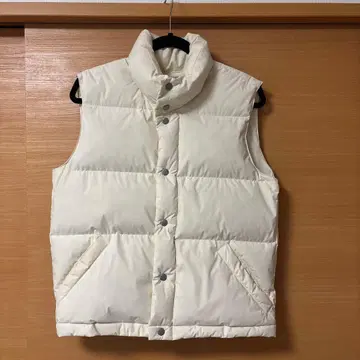 earthy 아이보리 다운 베스트 슬리브리스