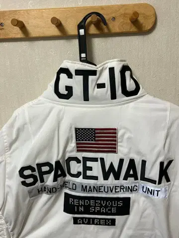 GT-10 SPACEWALK 플라이트 자켓