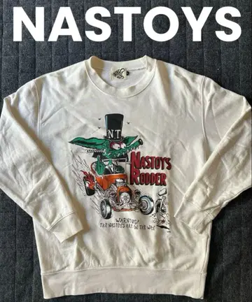NASTOYS 나스트이즈 맨투맨 화이트 그래픽