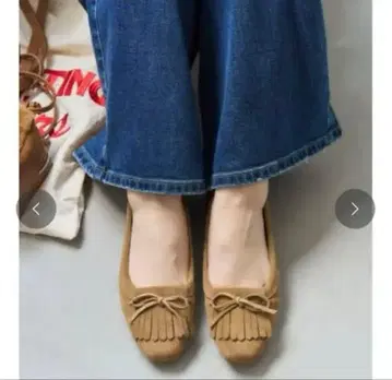 [ 네고 불가 ] LE TALON 가죽 퀼트 태슬 플랫 카멜 23.5