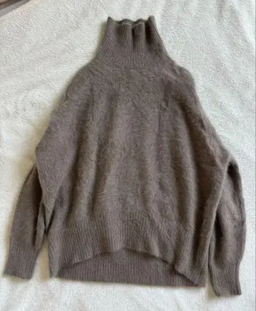 폭스 캐시미어 퍼 스웨터