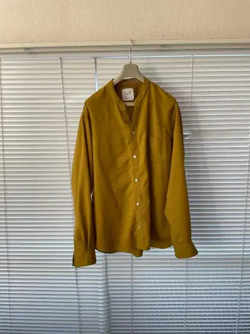 UNITED TOKYO 머스타드 긴팔 셔츠 사이즈 3