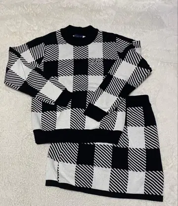 키스 온 더 그린 골프 니트 셋업 M 사이즈