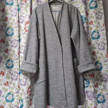 센소유니코 그레이 니트풍 오픈 프론트 코트 하자품 중고품