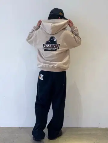 XLARGE 베이지 후드 부착 후드티