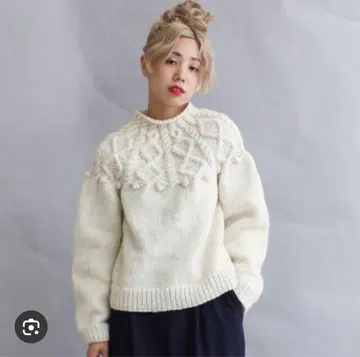 완판 레어 도트앤스트라이프 차일드우먼 네팔 핸드니트