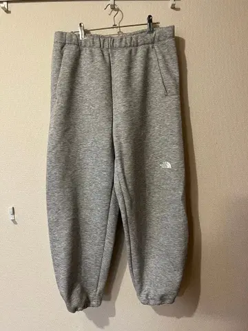 THE NORTH FACE 테크 에어 맨투맨 와이드 팬츠