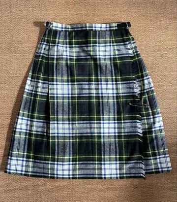 O'Neill 체크 무늬 플리츠 스커트 38